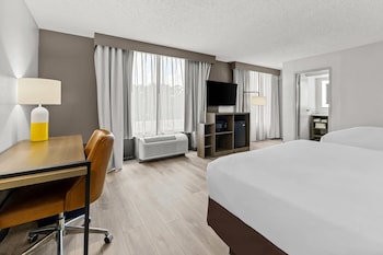 Standard Room, 2 Queen Beds, Non Smoking
