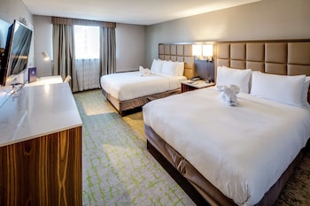 Room, 2 Queen Beds, River View