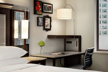 Room, 1 King Bed, Corner