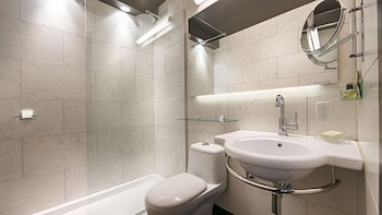 Signature Room, 2 Queen Beds, Non Smoking, Patio (Larger Room)