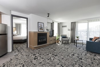 Suite, 1 Bedroom, Queen