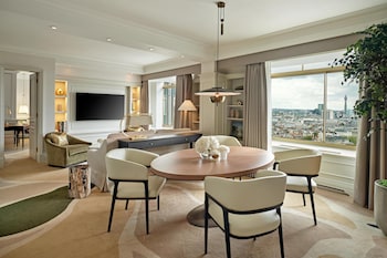 Suite, 1 King Bed (Duke Of Edinburgh Suite Newly Refurb)