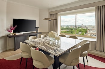 Suite, Multiple Beds, Kitchenette (Ambassador)