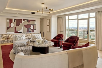 Suite, Multiple Beds, Kitchenette (Ambassador)