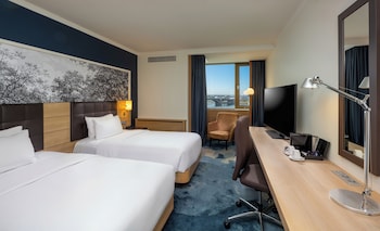 Twin Executive Room Rhine Wing River View