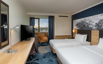 Twin Deluxe Room Rhine Wing River View