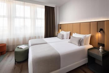 Standard Room, City View