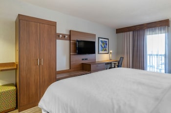 Standard Room, 1 King Bed, Balcony