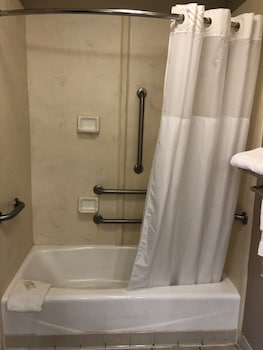 1 King Bed, Smoking