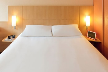 Standard Room, 1 Double Bed with Sofa bed