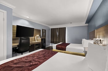 Suite, 2 Double Beds, Non Smoking, Balcony