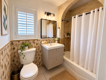 Family Studio Suite, 1 Bedroom, Non Smoking, Kitchen
