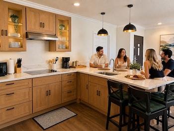 Family Studio Suite, Kitchen
