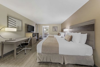 Deluxe Room, 2 Queen Beds, Non Smoking, Refrigerator & Microwave