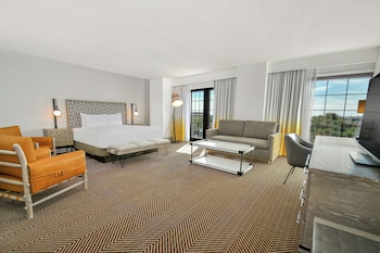 Room, 1 King Bed with Sofa bed, Accessible (Roll-In Shower)