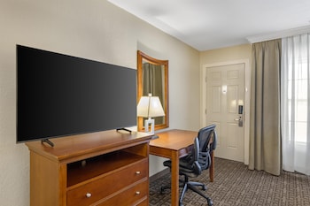 Standard Room, 2 Double Beds, Non Smoking, Refrigerator & Microwave