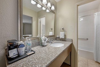Standard Room, 2 Double Beds, Refrigerator & Microwave, Courtyard Area (Oversized Room)