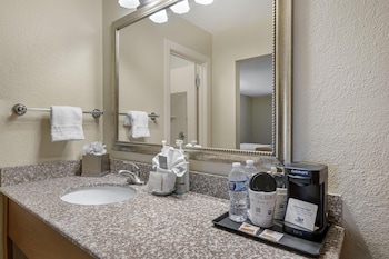 Standard Room, 2 Double Beds, Non Smoking, Refrigerator & Microwave