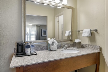 Standard Room, 1 King Bed, Non Smoking, Refrigerator & Microwave