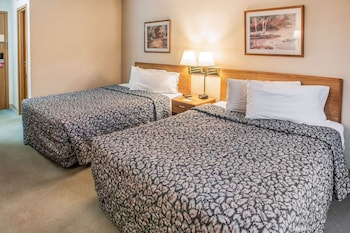 Standard Room, 2 Queen Beds, Non Smoking