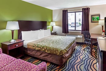 Room, 1 Queen Bed, Accessible, Non Smoking (Roll-In Shower)