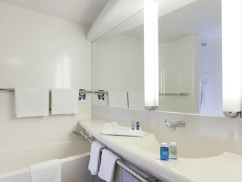 Executive Room, 1 Double Bed with Sofa bed