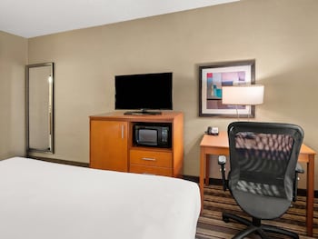 Standard Room, 1 King Bed, Non Smoking