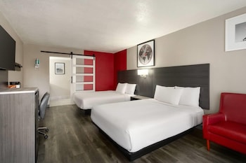 Room, 2 Double Beds, Accessible, Non Smoking (Roll-in Shower, Mobility)