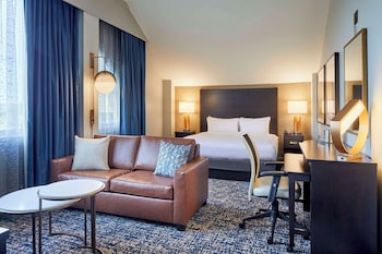 Room, 1 King Bed, Corner