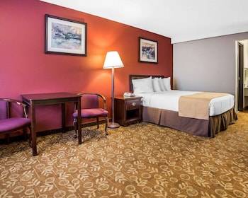 Standard Room, 1 Queen Bed, Non Smoking