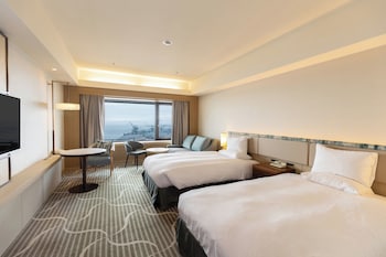 Deluxe Twin Room, Non Smoking (28-33F, Skyview floor)