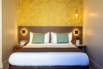 Standard Room, 1 Queen Bed, Non Smoking