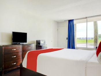 Room, 1 King Bed, Accessible
