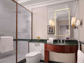 Deluxe Room, 1 King Bed