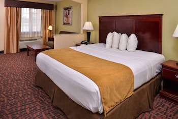 Standard Room, 1 King Bed, Accessible, Bathtub