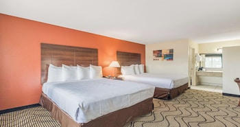 Standard Room, 2 Queen Beds, Non Smoking, Refrigerator & Microwave