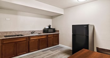Standard Room, 2 Queen Beds, Non Smoking, Kitchenette