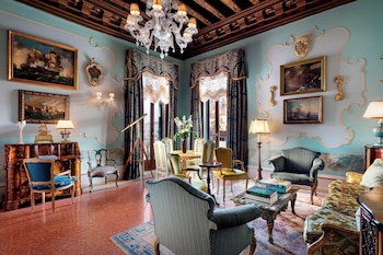 Patron Suite
