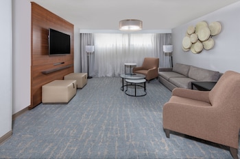 Club Suite, 1 King Bed with Sofa bed