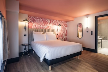 Privilege Room