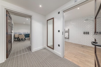 Apartment, 1 Queen Bed, Accessible