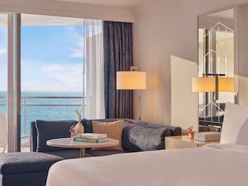 Signature sea view, One kingsize bed