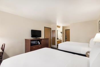 Standard Room, 2 Queen Beds