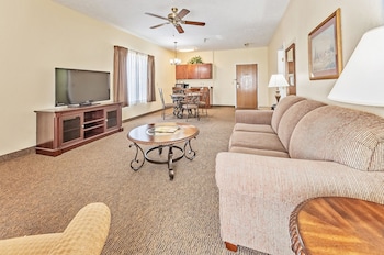 Single King Jacuzzi Suite