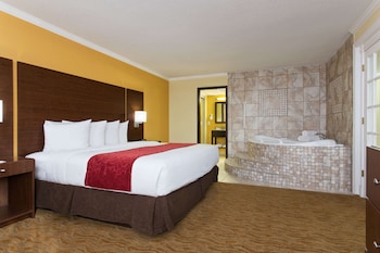 Suite, 2 Bedrooms, Non Smoking (2 King Beds)