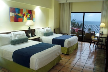 Standard Room, 2 Double Beds, Sea View