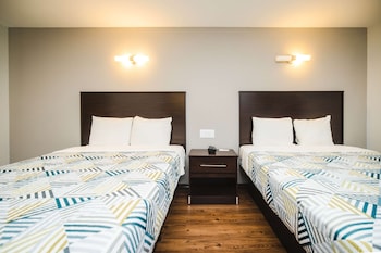 Standard Room, 2 Queen Beds, Mobility Accessible, Non Smoking (Kitchen)