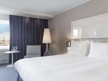 Superior Room, City View (High Floor)