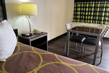 Room, 1 King Bed, Accessible, Non Smoking (Mobility Accessible)