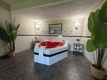 Luxury Suite, 1 King Bed with Sofa bed